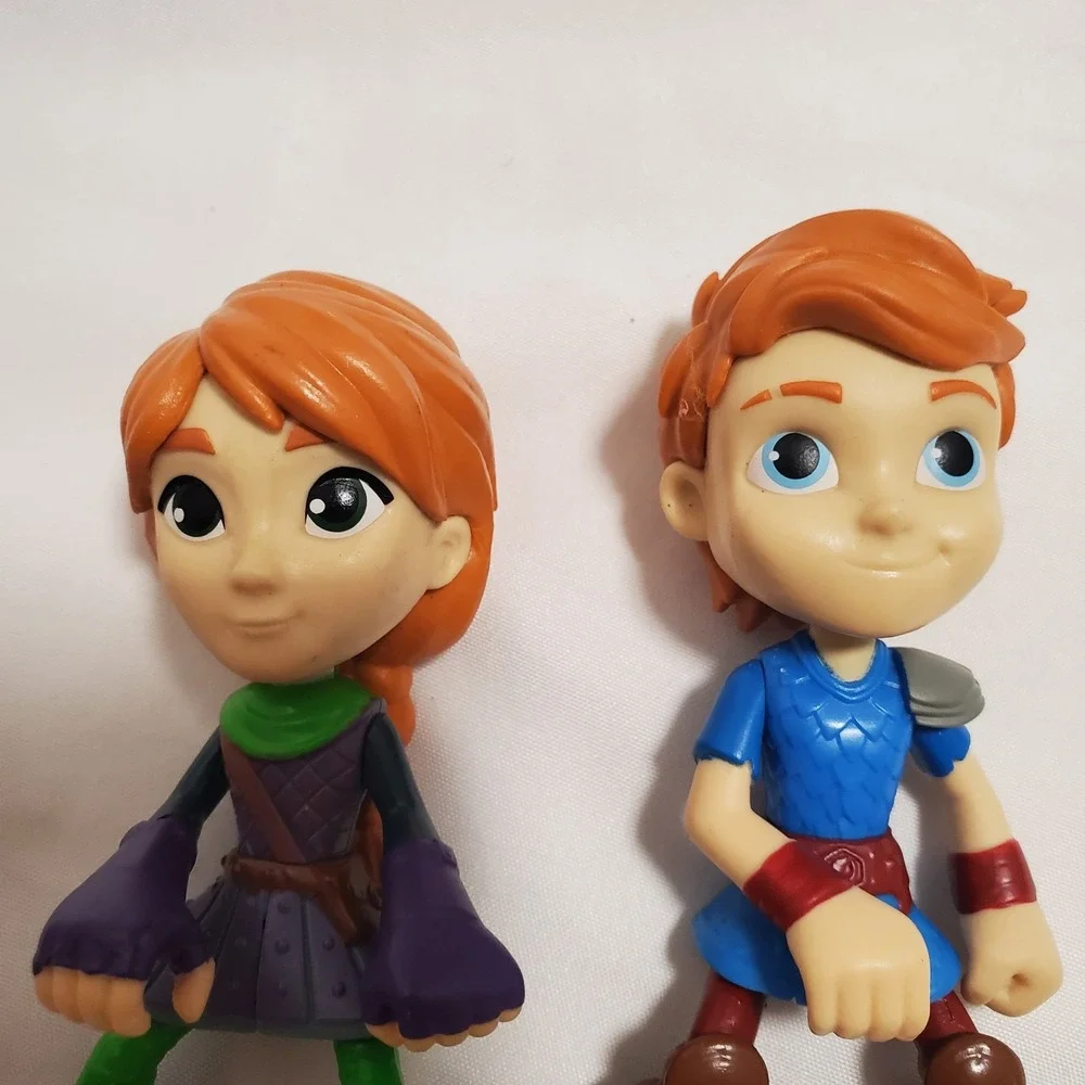 2020 Spin Master DreamWorks Dragons: Rescue Riders Leyla And Dak Action Figure